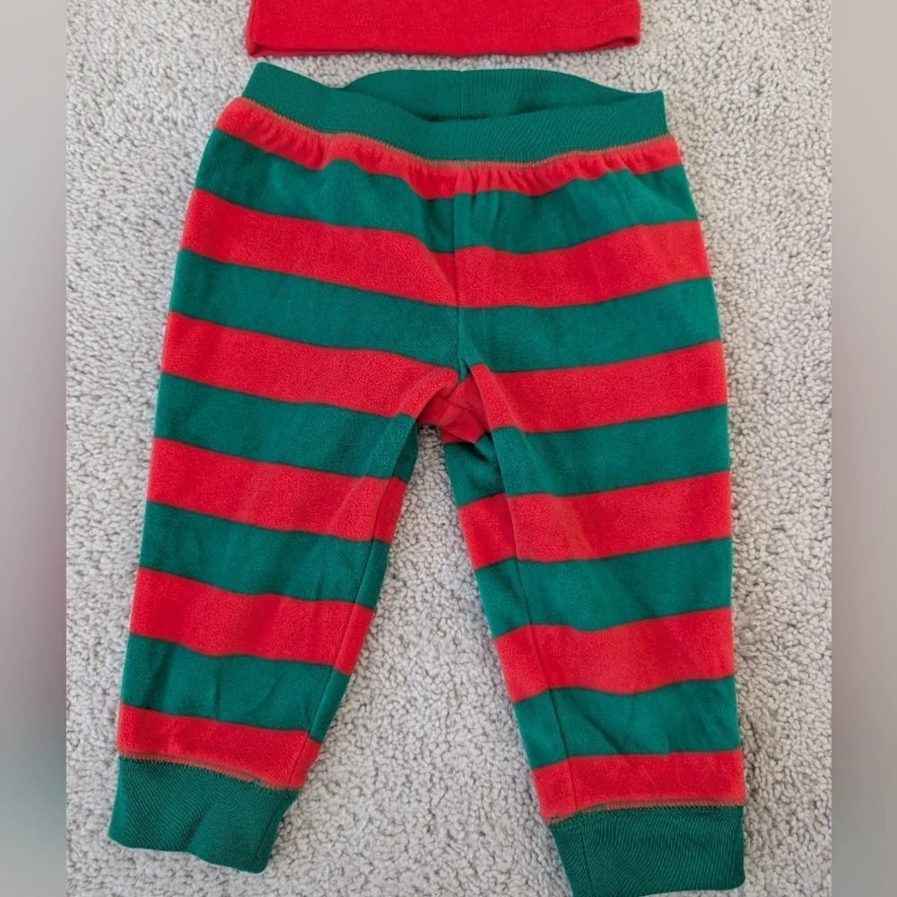 Carters Infant Christmas Pajamas Size 12 Month Santa's Favorite Fleece Red Green